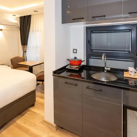 Boutique 360 Hotel *