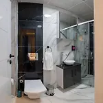 Boutique 360 *