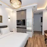 Boutique 360 *